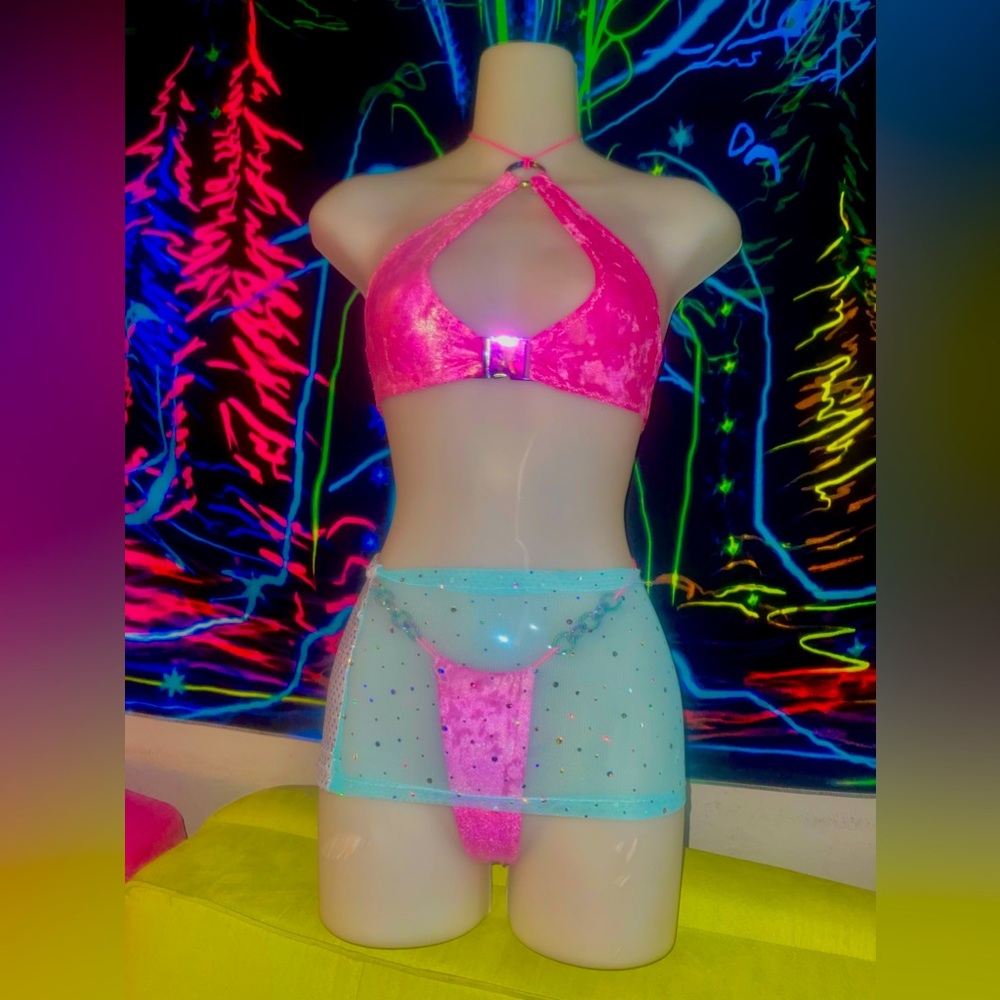 RAVEWEAR EXOTIC DANCEWEAR SKIRT SET